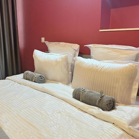 בוקרשט 2 Rooms Urban Retreat Unirii Near City Center מראה חיצוני תמונה